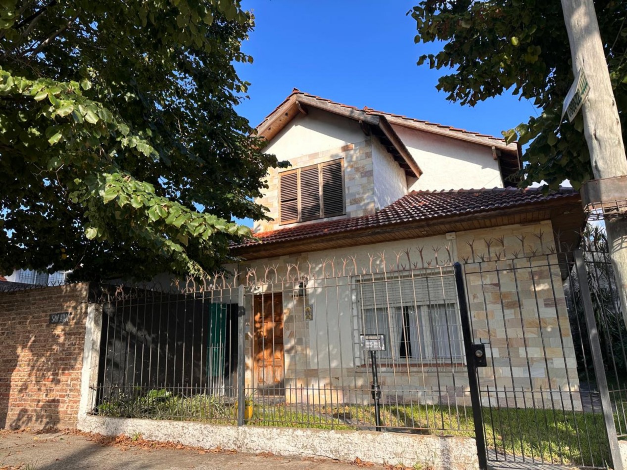 CASA EN QUILMES OESTE !!! SOLO PARA ENTENDIDOS...