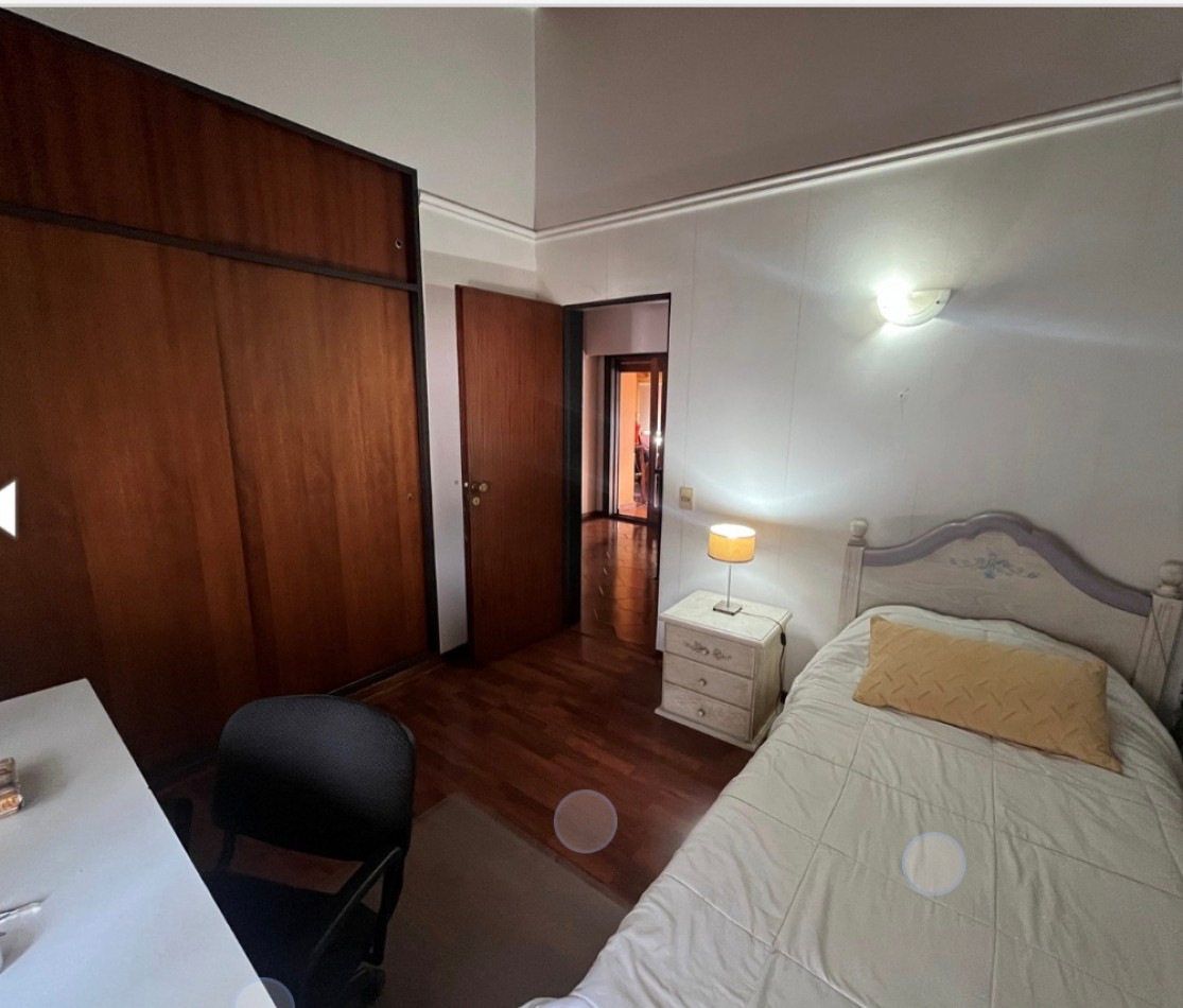 CHALET 5 AMBIENTES !!!